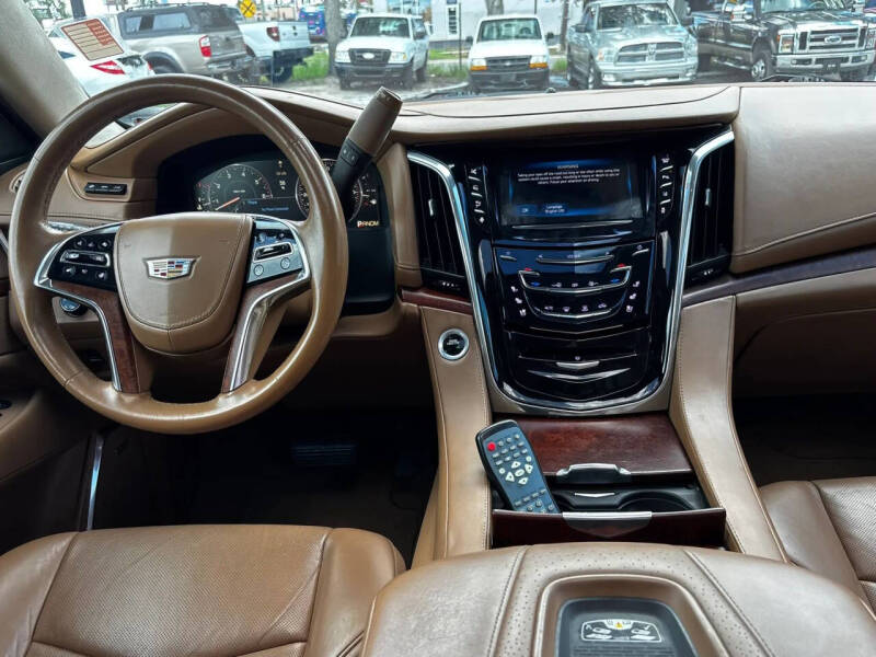 2015 Cadillac Escalade Platinum