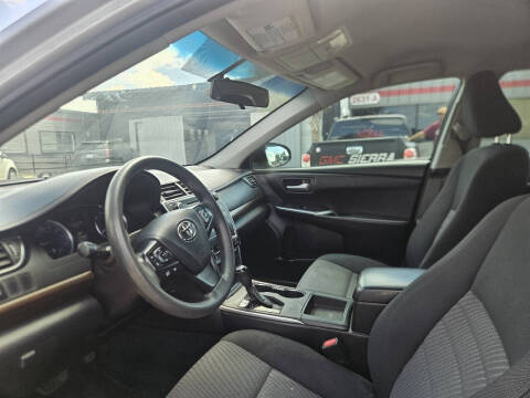 2016 Toyota Camry LE