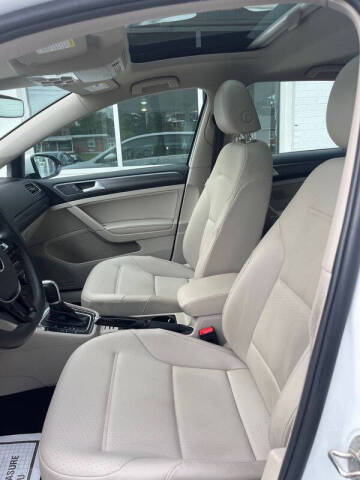 2019 Volkswagen Golf