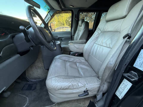 2008 Ford E-Series E-250 SD