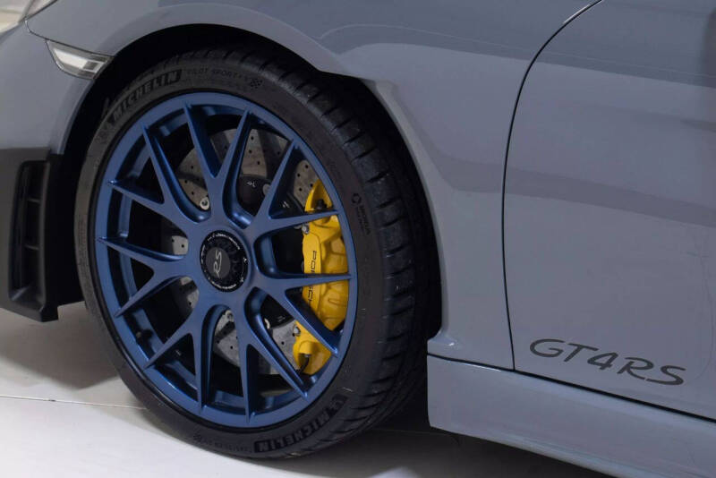 2023 Porsche 718 Cayman GT4 RS