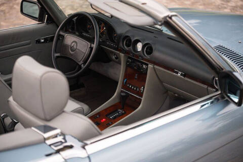 1986 Mercedes-Benz 560-Class 560 SL