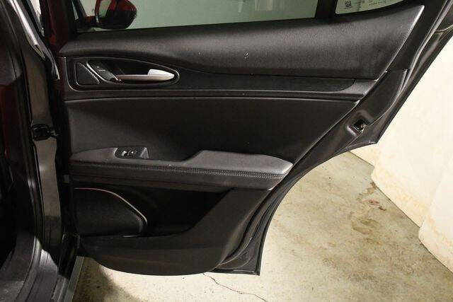 2022 Alfa Romeo Stelvio Sprint