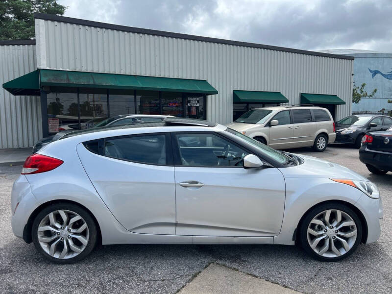 2012 Hyundai Veloster Base photo 4