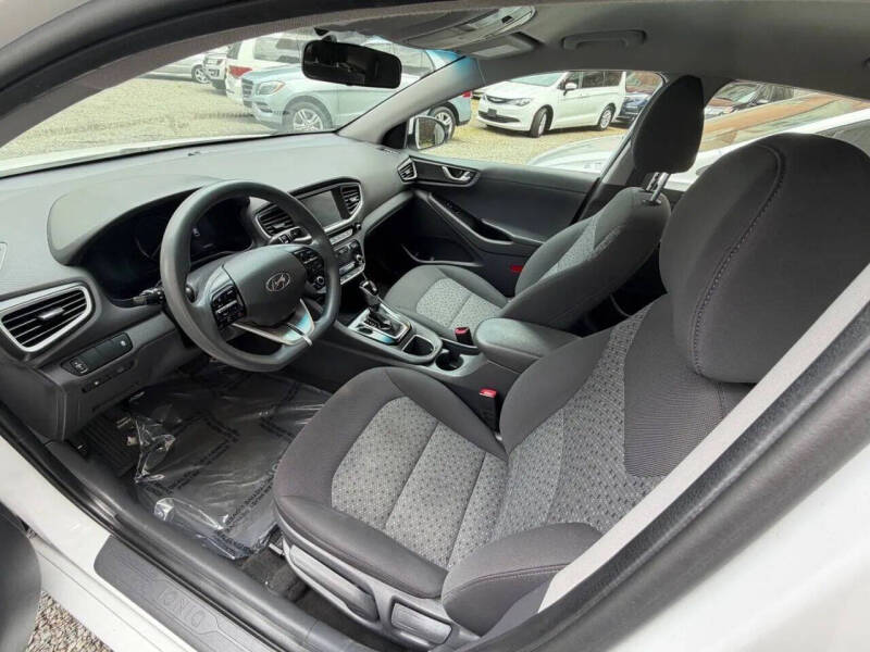 2019 Hyundai Ioniq Hybrid Blue