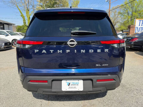 2023 Nissan Pathfinder SL