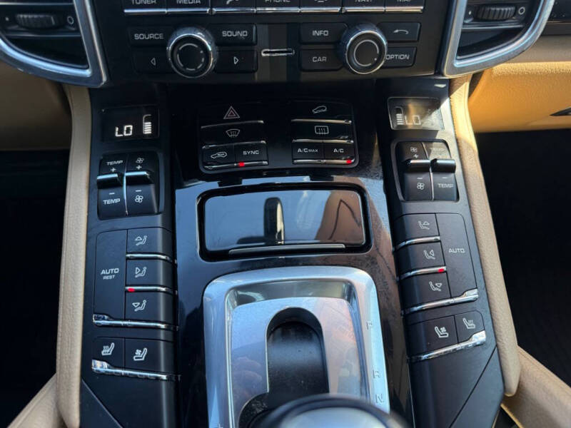 2014 Porsche Cayenne