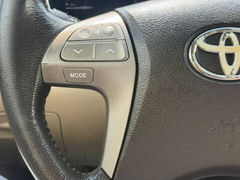 2010 Toyota Highlander SE