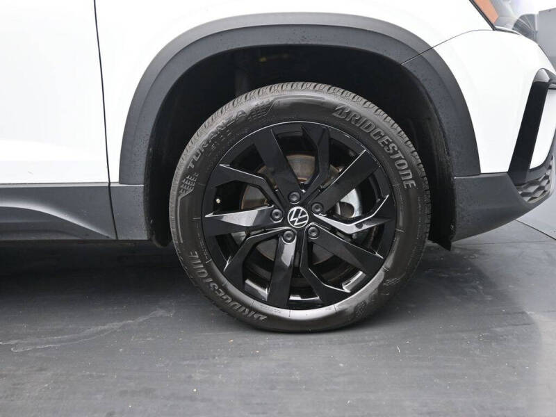 2022 Volkswagen Taos SE 4Motion