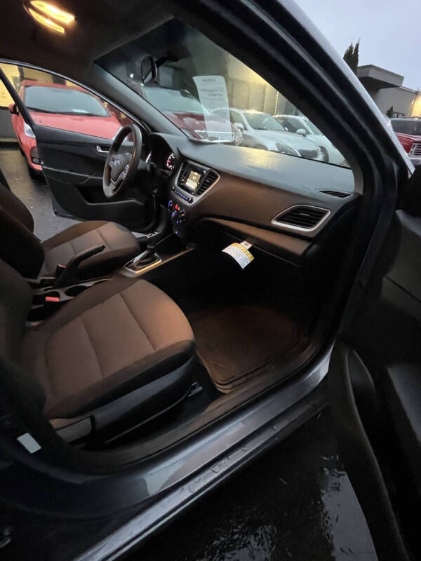 2018 Hyundai Accent SE