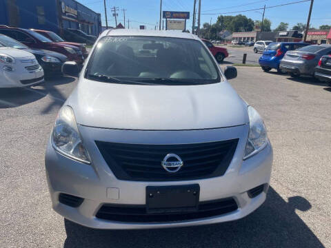 2014 Nissan Versa 1.6 S