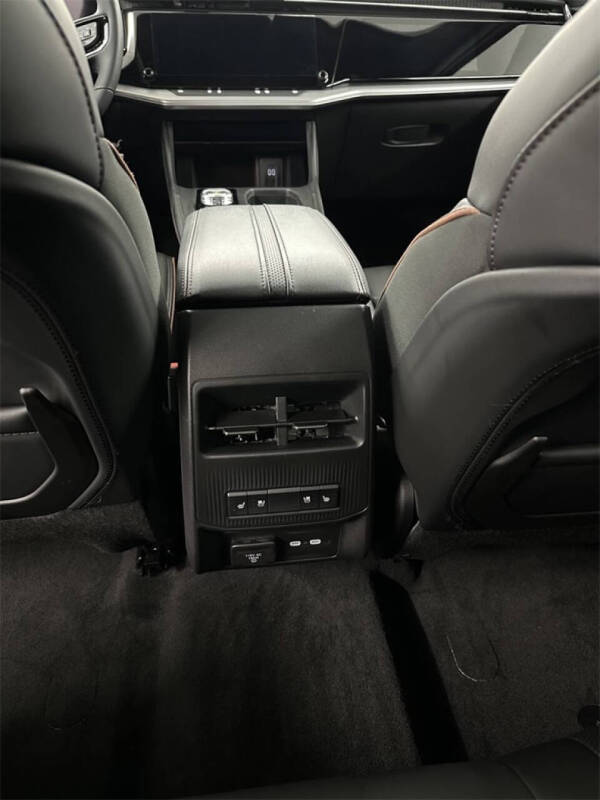 2024 Jeep Wagoneer S Launch Edition