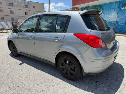 2012 Nissan Versa 1.8 S