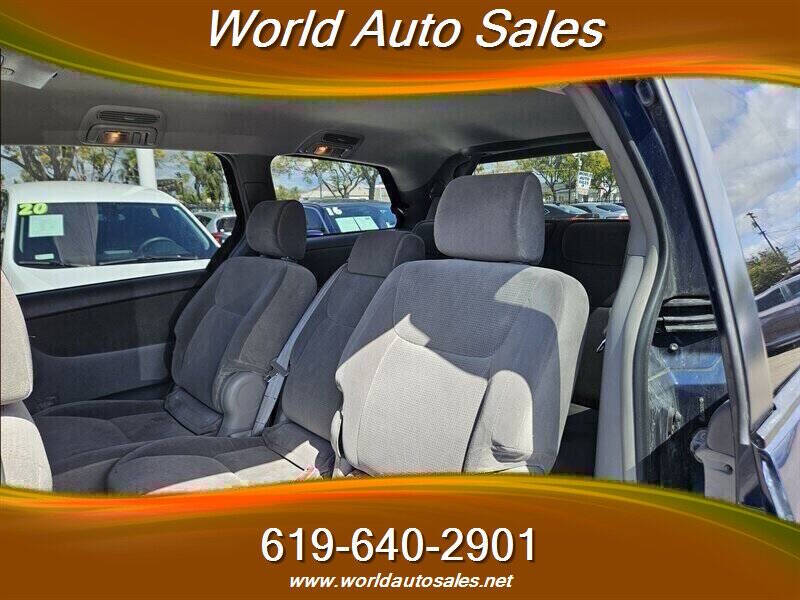 2005 Toyota Sienna CE 7 Passenger