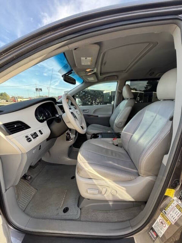 2013 Toyota Sienna