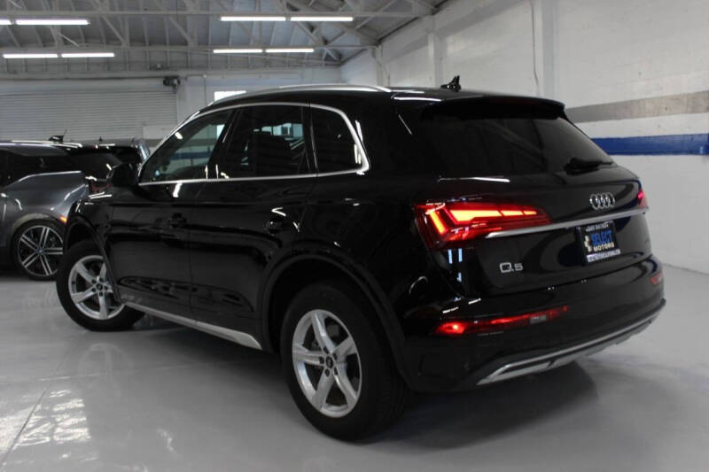 2023 Audi Q5 quattro Premium 40 TFSI
