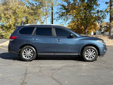 2014 Nissan Pathfinder SV