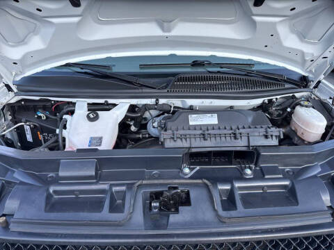 2024 Chevrolet Express 2500