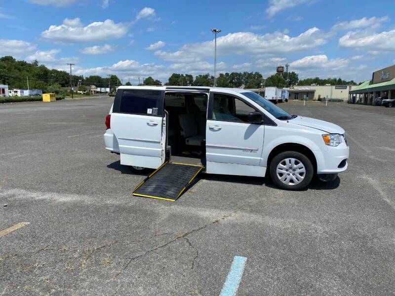 2014 Dodge Grand Caravan for sale at BT Mobility LLC in Wrightstown NJ