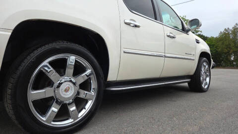 2010 Cadillac Escalade ESV Luxury