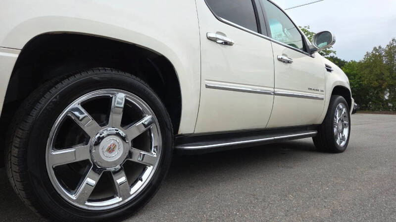 2010 Cadillac Escalade ESV Luxury