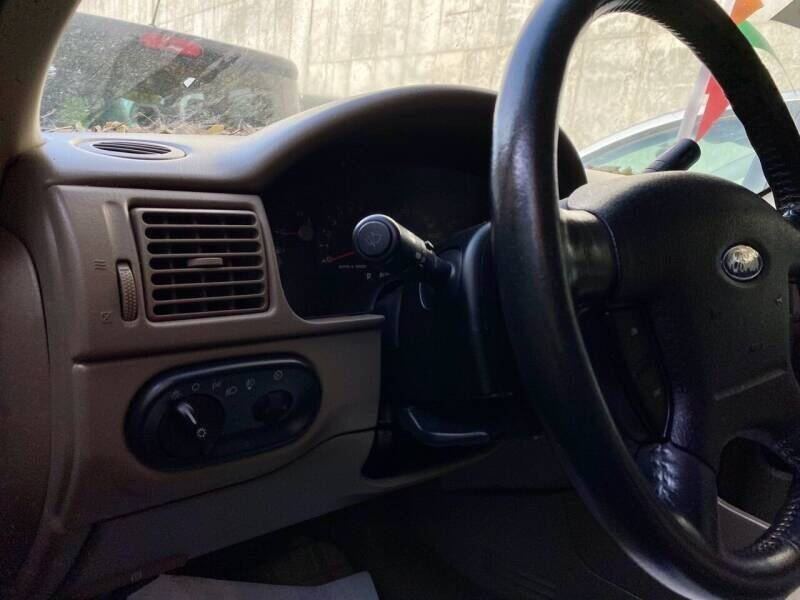 2004 Ford Explorer XLT