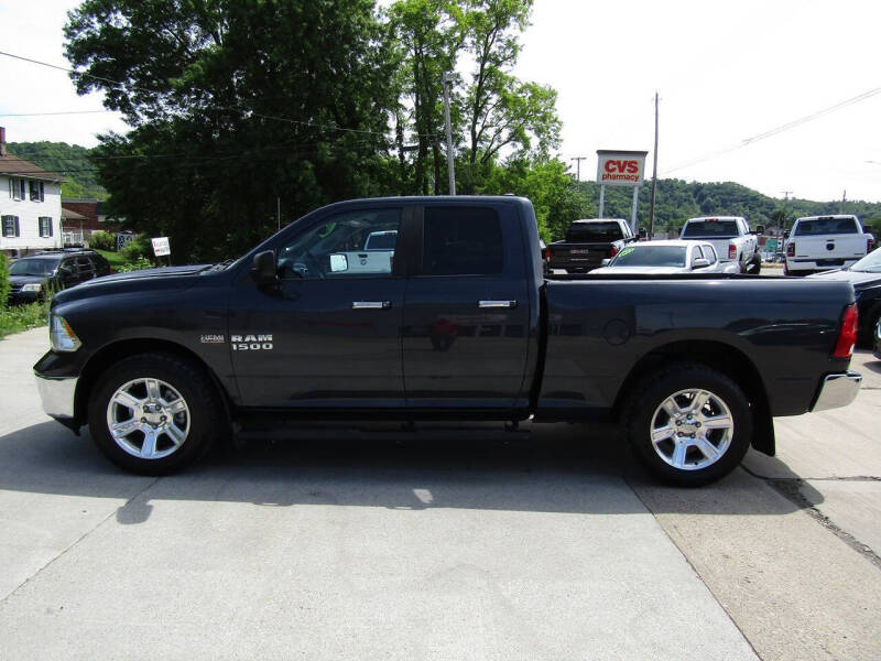 2016 RAM 1500 SLT