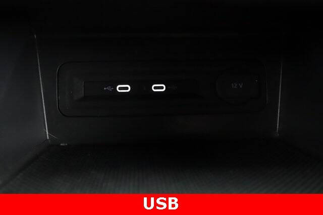 2022 Volkswagen Atlas Cross Sport SE 4Motion