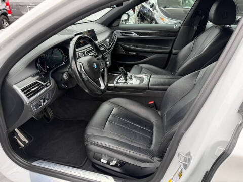 2018 BMW 7 Series 740i