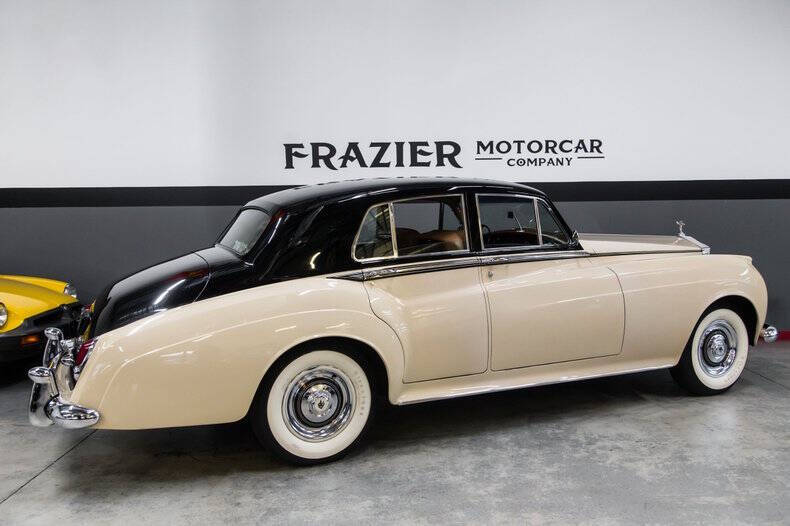 1961 Rolls-Royce SILVER CLOUD LWB