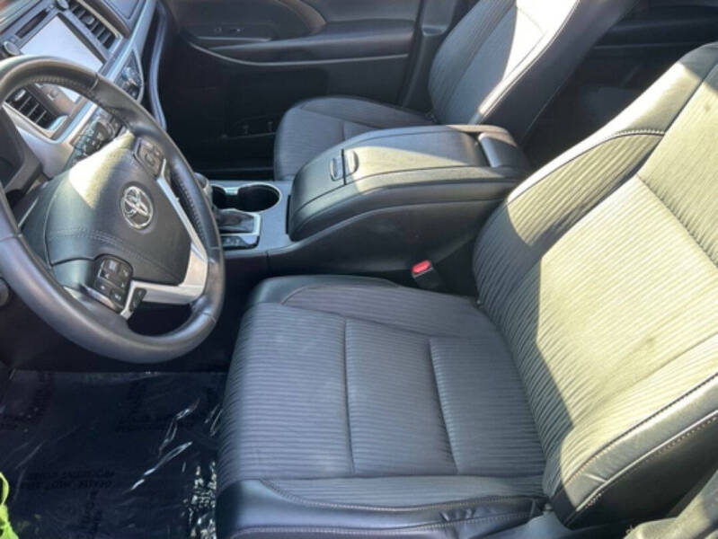 2019 Toyota Highlander LE Plus