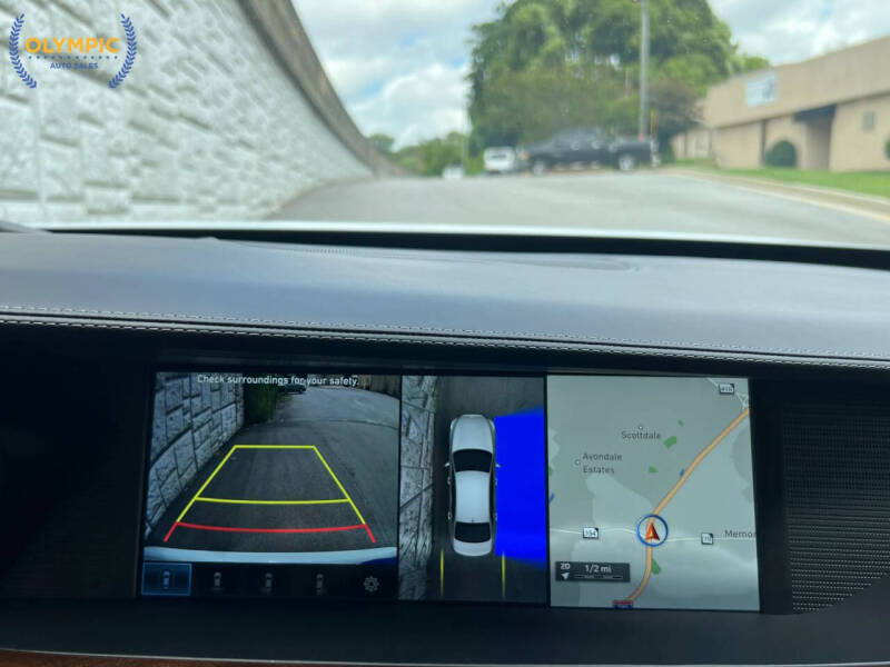 2018 Genesis G90