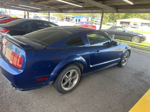 2006 Ford Mustang GT Deluxe