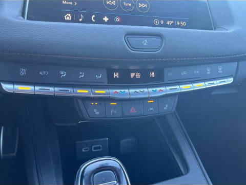 2023 Cadillac XT4 Sport