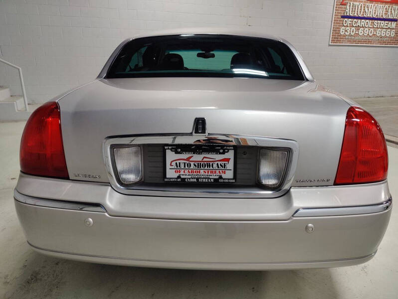 2004 Lincoln Town Car Ultimate