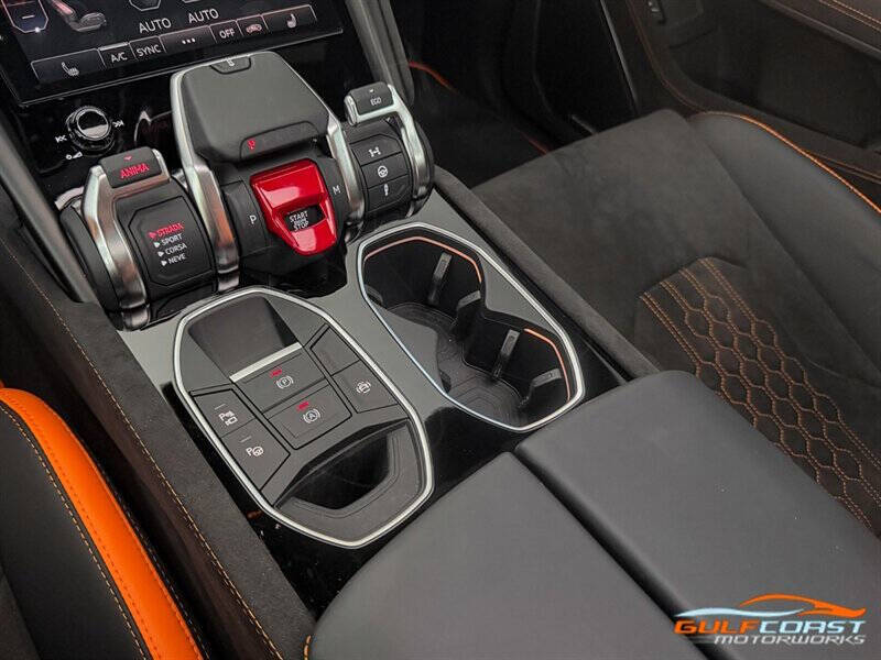 2024 Lamborghini Urus S