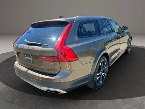2018 Volvo V90 Cross Country T5