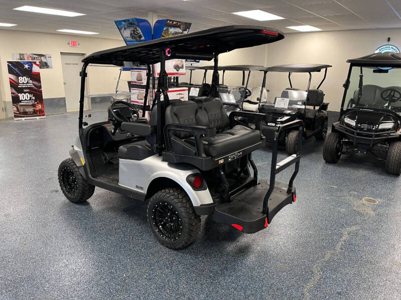 2026 E-Z-GO RXV 4