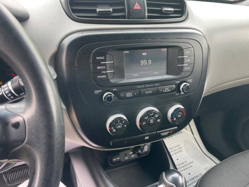 2016 Kia Soul +