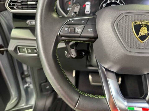 2022 Lamborghini Urus