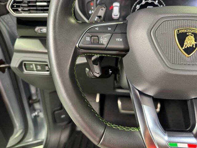 2022 Lamborghini Urus