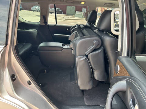 2017 Infiniti QX80