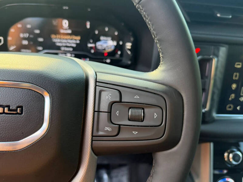 2023 GMC Yukon Denali
