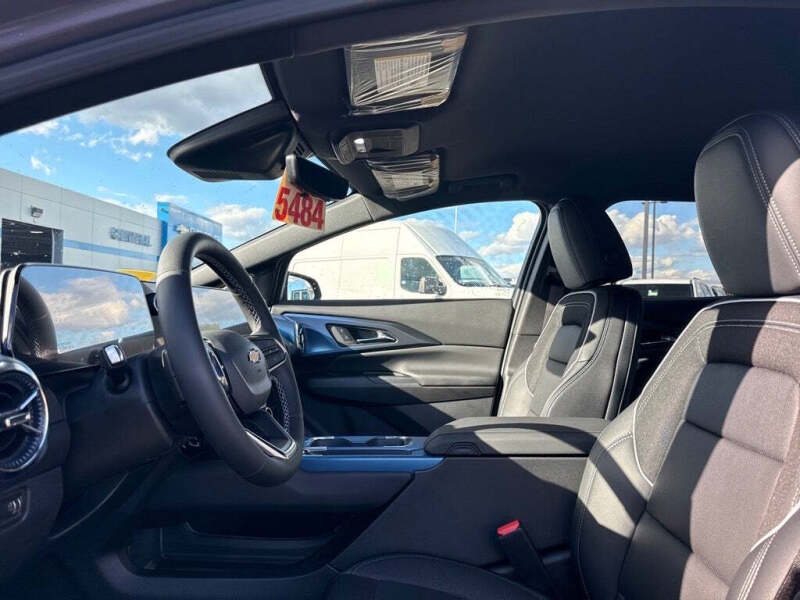 2026 Chevrolet Equinox EV LT 2