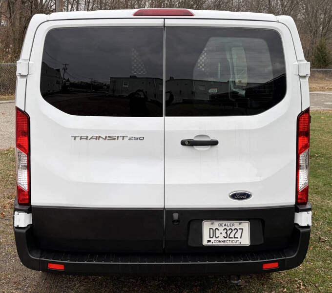2023 Ford Transit 250