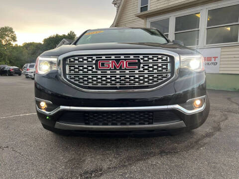 2017 GMC Acadia Denali