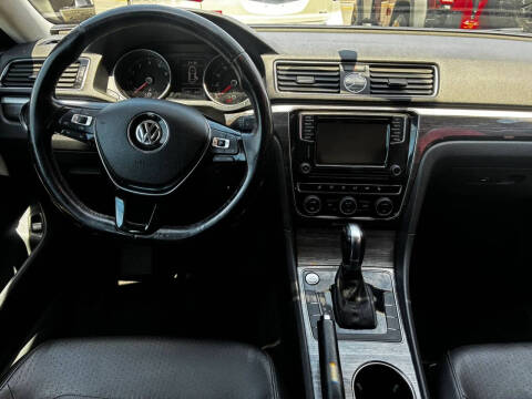 2017 Volkswagen Passat 1.8T SE