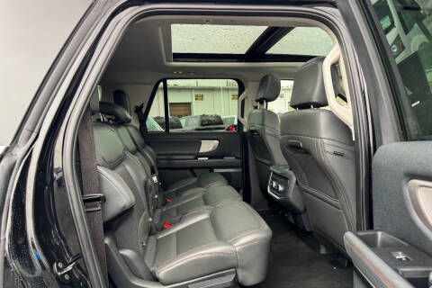 2025 Ford Expedition MAX Active