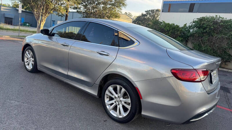 2015 Chrysler 200 Limited