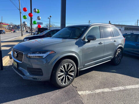 2020 Volvo XC90 T5 Momentum
